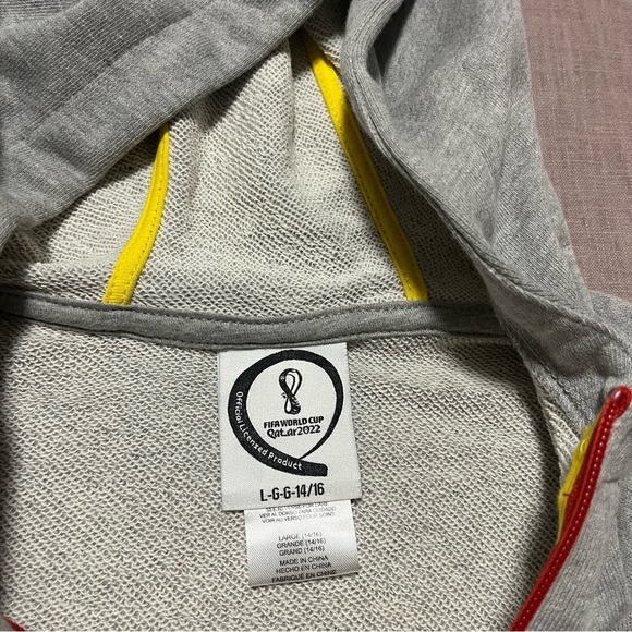 NWT Spain Soccer FIFA World Cup Qatar 2022 Full-Zip Hoodie Youth Large 14/16 - Picture 6 of 8